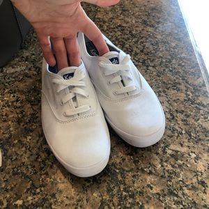 White keds